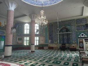 مسجد با نمای آجر